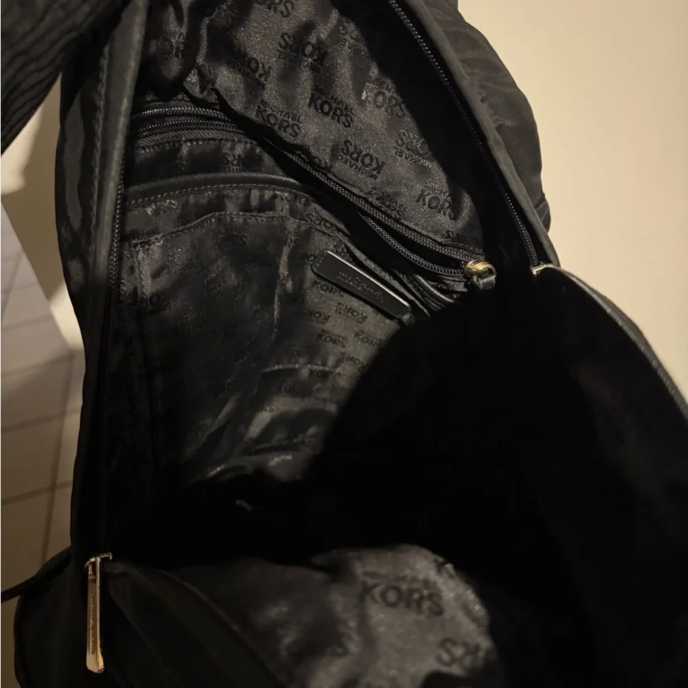 Michael kors backpack - Picture 4 of 4